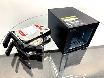 LANDISKのランプが赤点滅になったらエラーやHDDに障害が発生した深刻なサイン！
